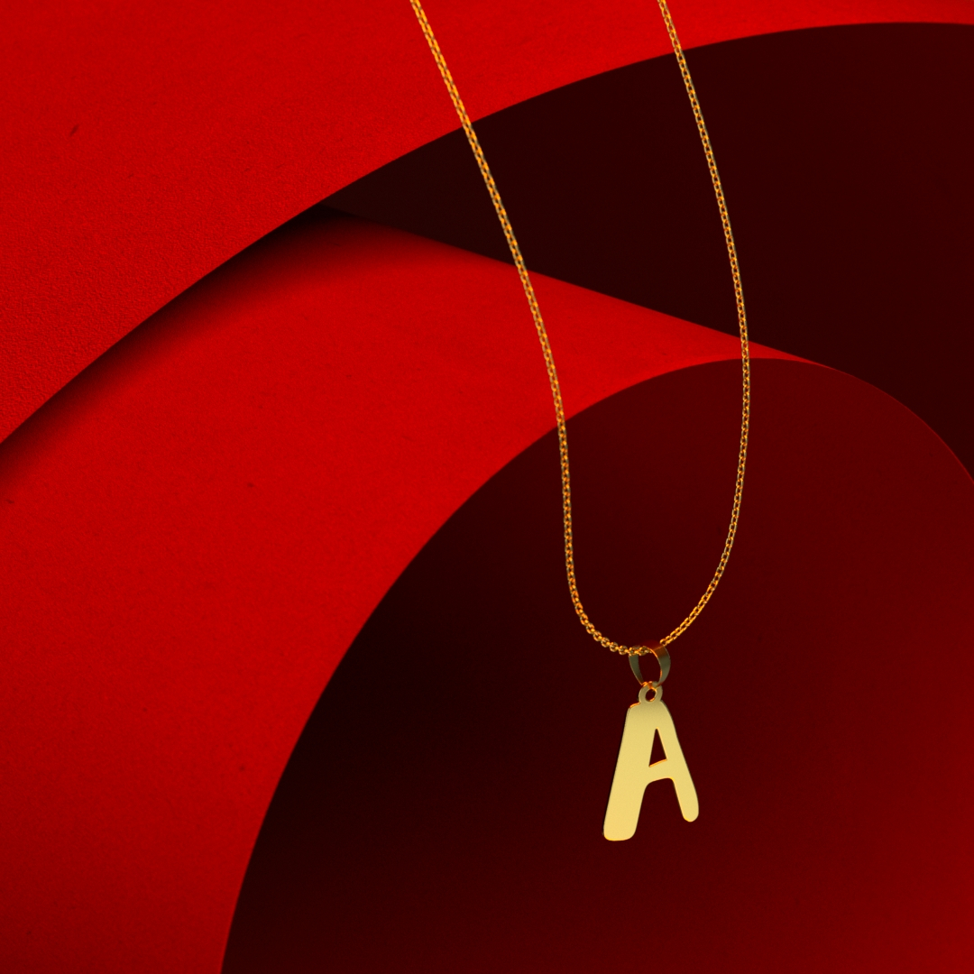 پلاک طلا 18 عیار زنانه مدل حرف A کد R380 - Image 3