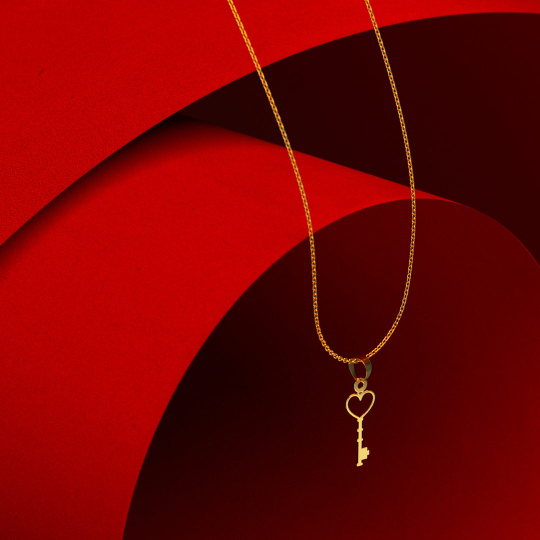 پلاک طلا 18 عیار زنانه مدل کلید کد R217 - Image 3